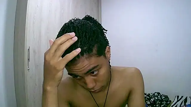 Snapshot of sexy_diamante_ chatting on November 18, 2025, 1:55 am sexy diamante online show from November 18, 2025, 1:55 am