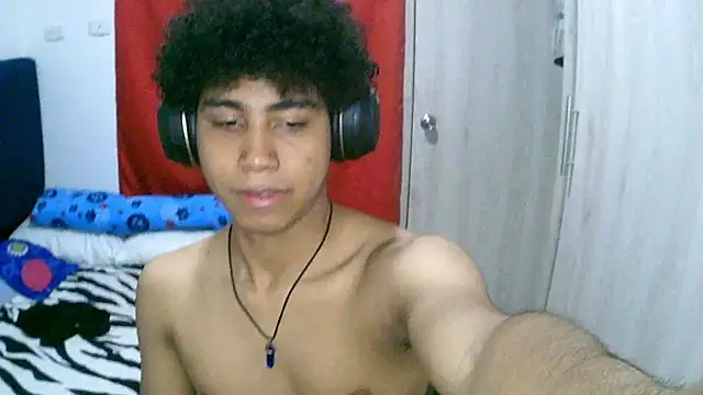 Snapshot of sexy_diamante_ chatting on January 10, 2026, 4:14 am sexy diamante online show from January 10, 2026, 4:14 am