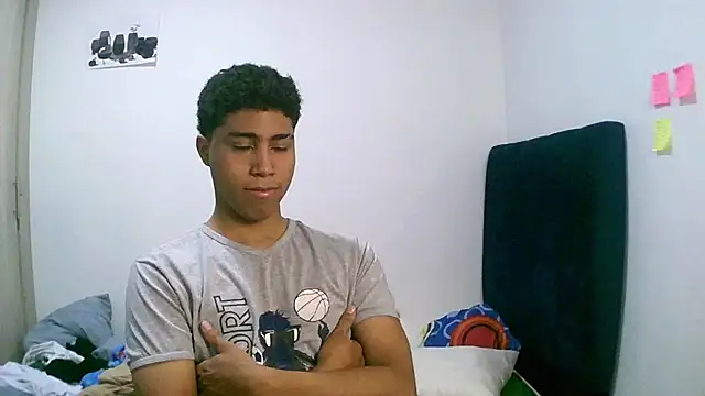 Snapshot of sexy_diamante_ chatting on February 23, 2026, 4:32 am sexy diamante online show from February 23, 2026, 4:32 am