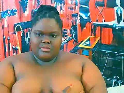 EbonyHotBuns online show from November 10, 2025, 7:13 pm