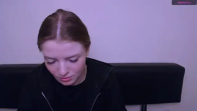 MissOliviaa  online show from December 27, 2024, 8:02 am