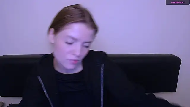 MissOliviaa  online show from December 27, 2024, 11:06 am