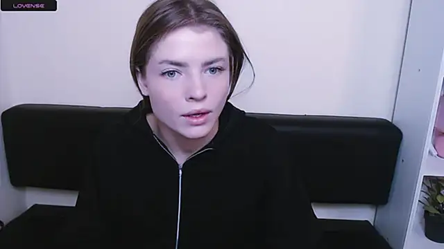 MissOliviaa  online show from January 8, 2025, 11:10 am