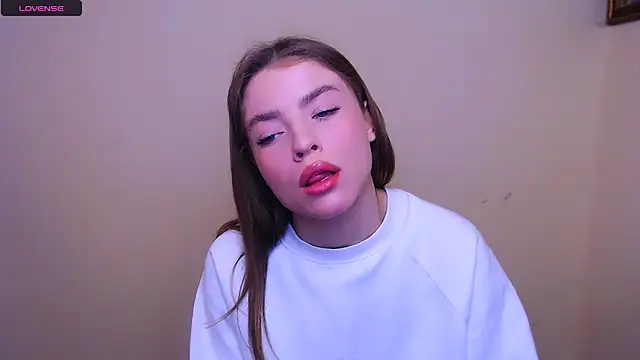 MissOliviaa  online show from February 25, 2025, 11:08 am