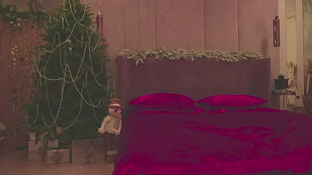 Smiley Mia online show from January 14, 2026, 7:03 am