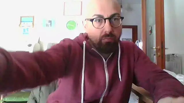 Snapshot of darione_90 chatting on December 19, 2025, 11:28 am darione 90 online show from December 19, 2025, 11:28 am