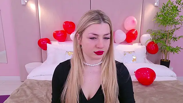 HelenaMorgan online show from February 12, 2025, 6:08 am