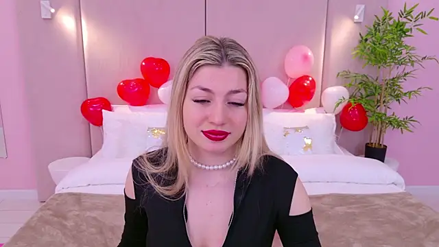 HelenaMorgan online show from February 12, 2025, 9:10 am