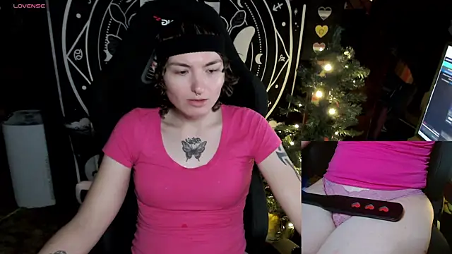 BrandiWRLD 999 online show from December 21, 2024, 6:34 pm