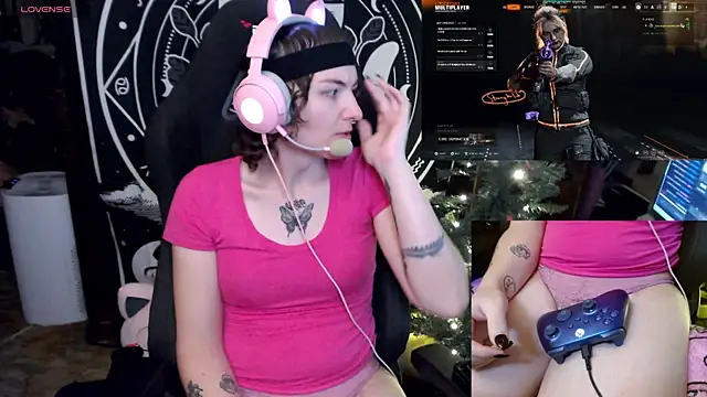 BrandiWRLD 999 online show from December 21, 2024, 11:24 pm