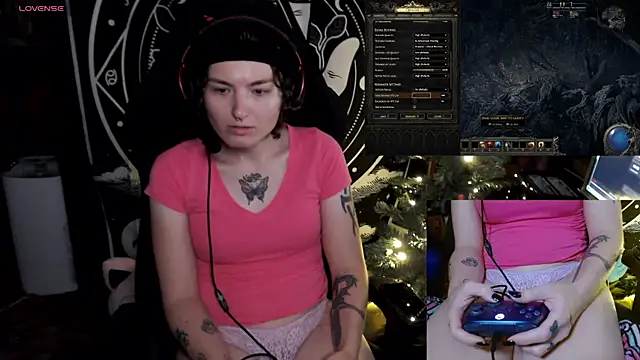 BrandiWRLD 999 online show from December 24, 2024, 7:44 pm