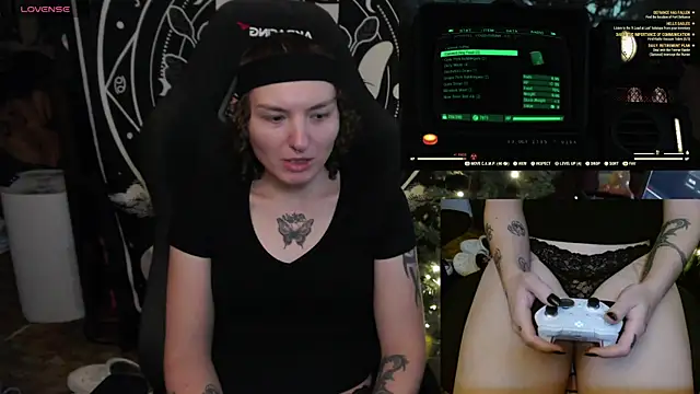 BrandiWRLD 999 online show from January 16, 2025, 7:10 pm