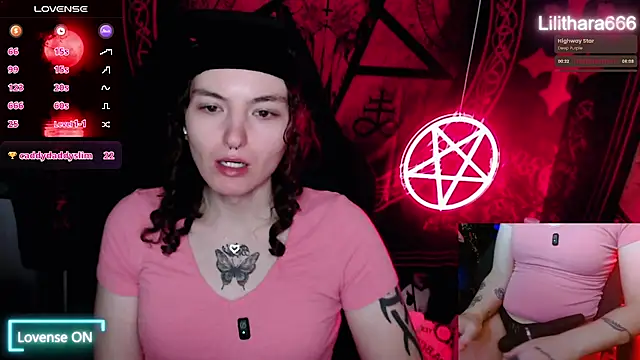 BrandiWRLD 999 online show from October 31, 2025, 5:58 pm