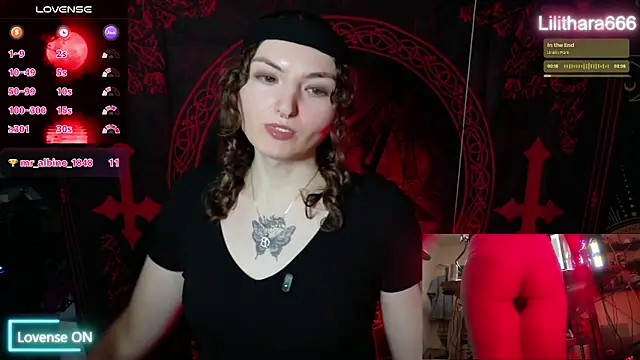 BrandiWRLD 999 online show from November 18, 2025, 7:51 pm