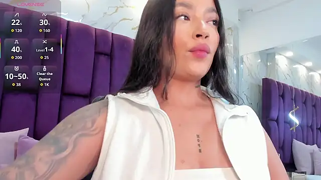 emma carterr1 online show from April 13, 2026, 5:18 pm