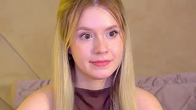 MilanaBalmain online show from January 13, 2026, 4:34 pm