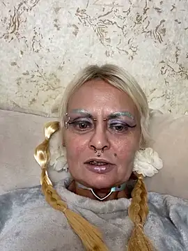 Gardener of Illusions online show from September 21, 2025, 9:49 pm