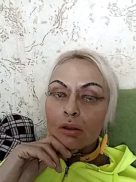 Gardener of Illusions online show from October 13, 2025, 6:52 pm