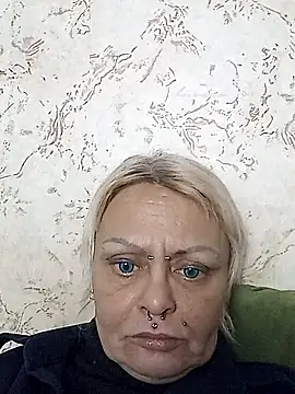 Snapshot of Gardener_of_Illusions chatting on December 17, 2025, 12:38 am Gardener of Illusions online show from December 17, 2025, 12:38 am