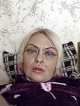 Snapshot of Gardener_of_Illusions chatting on December 18, 2025, 3:23 am Gardener of Illusions online show from December 18, 2025, 3:23 am