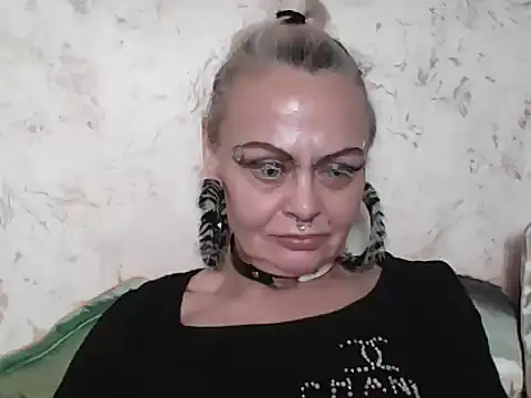 Snapshot of Gardener_of_Illusions chatting on May 12, 2026, 11:29 am Gardener of Illusions online show from May 12, 2026, 11:29 am