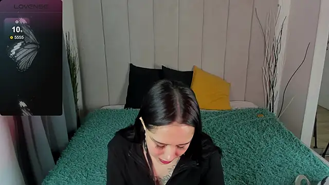 baby  kim online show from February 24, 2025, 11:43 am