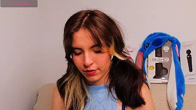 cherrybom969 online show from January 15, 2025, 2:27 am