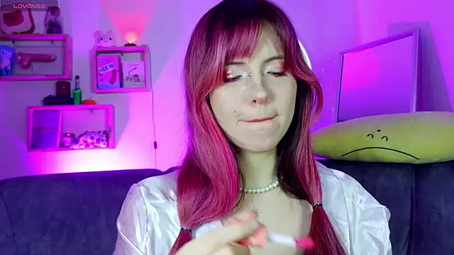 cherrybom969 online show from April 18, 2026, 5:00 am