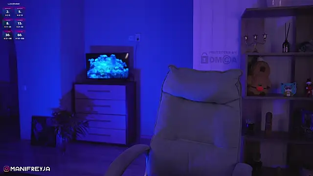 Snapshot of ManiFreyja chatting on December 13, 2024, 10:55 pm ManiFreyja online show from December 13, 2024, 10:55 pm