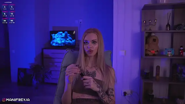 Snapshot of ManiFreyja chatting on December 14, 2024, 2:01 am ManiFreyja online show from December 14, 2024, 2:01 am