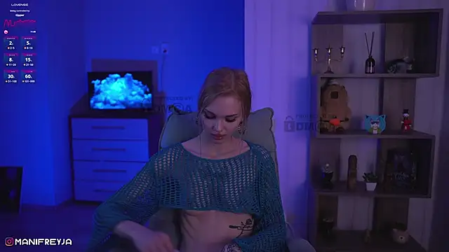 Snapshot of ManiFreyja chatting on December 19, 2024, 1:18 am ManiFreyja online show from December 19, 2024, 1:18 am