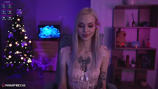 Snapshot of ManiFreyja chatting on January 5, 2025, 7:17 pm ManiFreyja online show from January 5, 2025, 7:17 pm