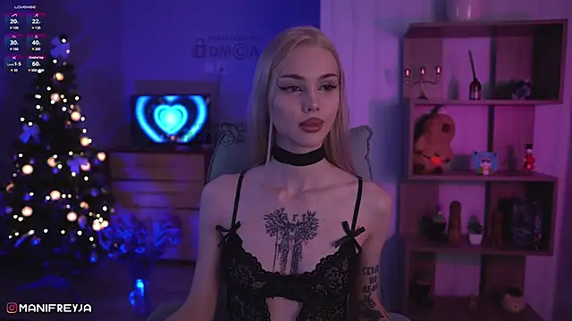Snapshot of ManiFreyja chatting on January 6, 2025, 9:22 pm ManiFreyja online show from January 6, 2025, 9:22 pm