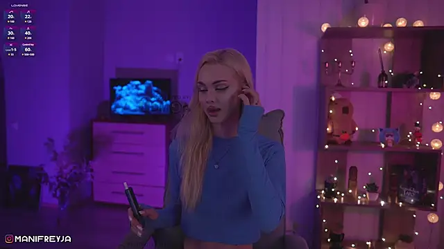 Snapshot of ManiFreyja chatting on January 17, 2025, 9:06 pm ManiFreyja online show from January 17, 2025, 9:06 pm