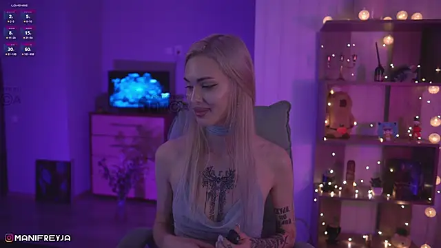 Snapshot of ManiFreyja chatting on January 19, 2025, 1:00 am ManiFreyja online show from January 19, 2025, 1:00 am