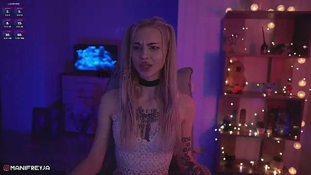 Snapshot of ManiFreyja chatting on January 22, 2025, 12:59 am ManiFreyja online show from January 22, 2025, 12:59 am