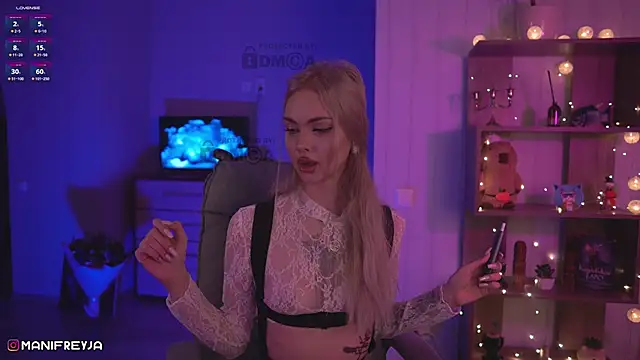 Snapshot of ManiFreyja chatting on February 4, 2025, 9:10 pm ManiFreyja online show from February 4, 2025, 9:10 pm