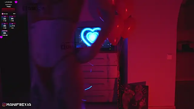 Snapshot of ManiFreyja chatting on February 14, 2025, 10:58 pm ManiFreyja online show from February 14, 2025, 10:58 pm