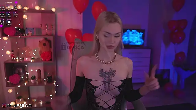 Snapshot of ManiFreyja chatting on February 28, 2025, 8:28 pm ManiFreyja online show from February 28, 2025, 8:28 pm