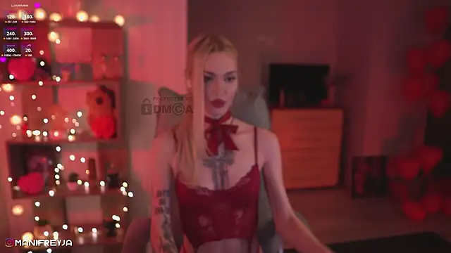 Snapshot of ManiFreyja chatting on March 3, 2025, 8:43 pm ManiFreyja online show from March 3, 2025, 8:43 pm