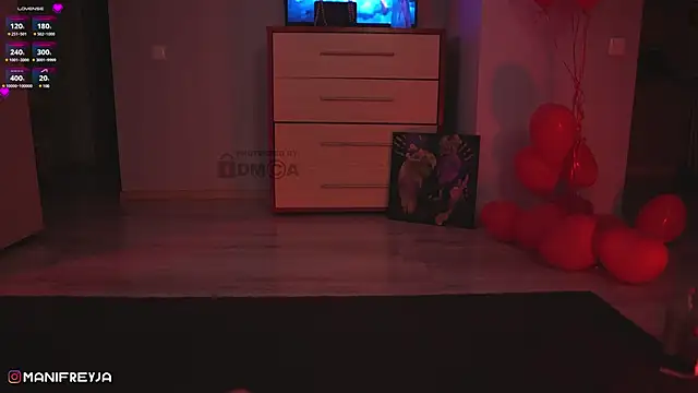 Snapshot of ManiFreyja chatting on March 4, 2025, 2:49 am ManiFreyja online show from March 4, 2025, 2:49 am