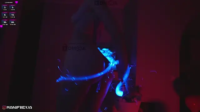 Snapshot of ManiFreyja chatting on March 8, 2025, 11:28 pm ManiFreyja online show from March 8, 2025, 11:28 pm