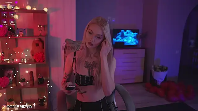 Snapshot of ManiFreyja chatting on March 12, 2025, 8:10 pm ManiFreyja online show from March 12, 2025, 8:10 pm