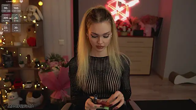 Snapshot of ManiFreyja chatting on September 11, 2025, 8:09 pm ManiFreyja online show from September 11, 2025, 8:09 pm