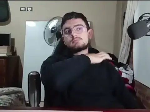 enzis3 online show from April 21, 2026, 10:45 pm