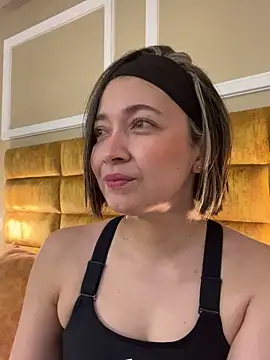 adarussell online show from December 18, 2025, 2:12 pm