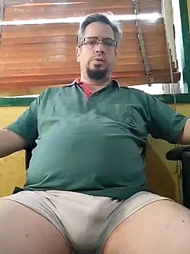 Snapshot of MrBig_2024 chatting on December 7, 2024, 10:45 am MrBig 2024 online show from December 7, 2024, 10:45 am