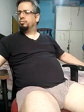 Snapshot of MrBig_2024 chatting on December 9, 2024, 2:49 pm MrBig 2024 online show from December 9, 2024, 2:49 pm