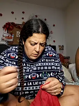 Snapshot of kittymorenita26 chatting on December 15, 2024, 10:04 pm kittymorenita26 online show from December 15, 2024, 10:04 pm