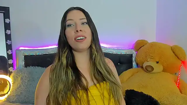 Snapshot of JanneKim chatting on December 14, 2024, 7:03 pm JanneKim online show from December 14, 2024, 7:03 pm